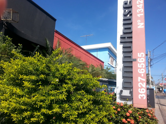 Fachada da compuhouse